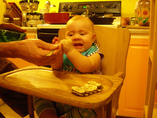 41Kayla_first_solid_food