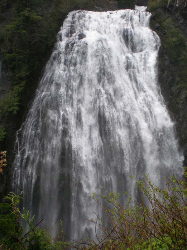 09Narada_Falls