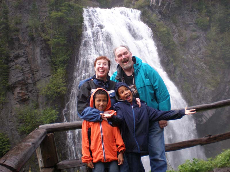 11Sue_Jim_and_boys