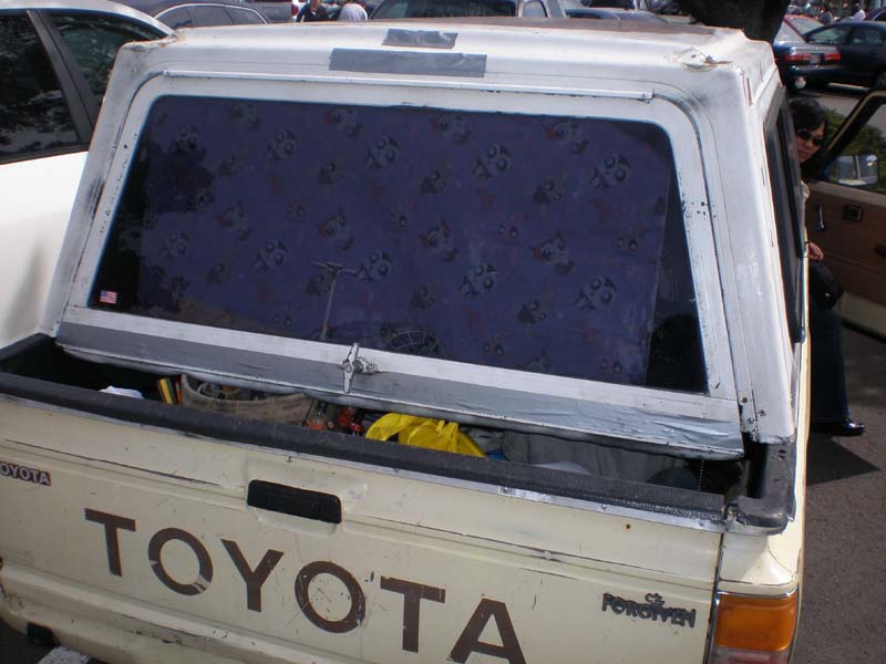 20red-neck_camper_shell