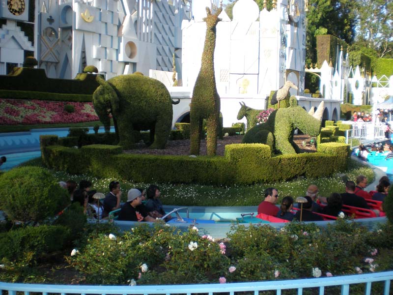 11small_world_topiary