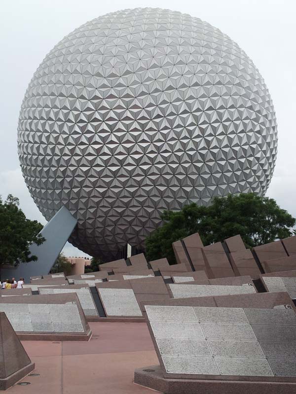 099spaceship_earth_epcot_center
