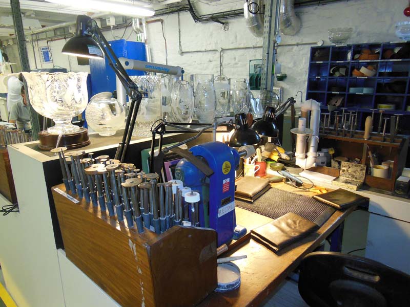 105Work_area_inside_the_Waterford_Crystal_factory