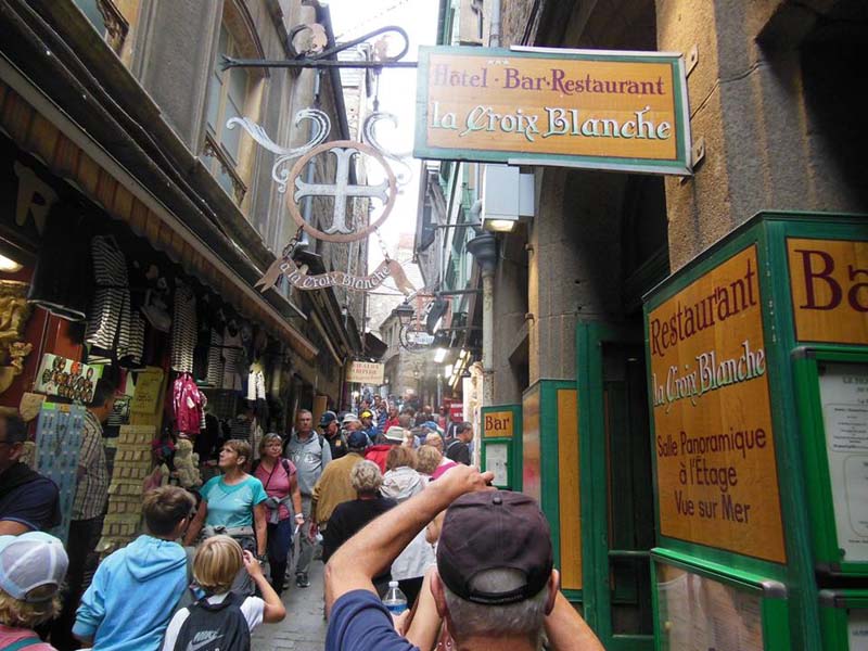 09Village_below_Mount_Saint_Michele_Sept12