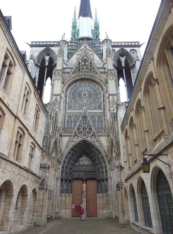 36_outside_Rouen_Cathedral_Sept13