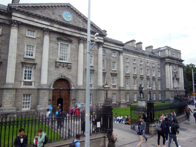 48_Trinity_College_in_Dublin_Sept10