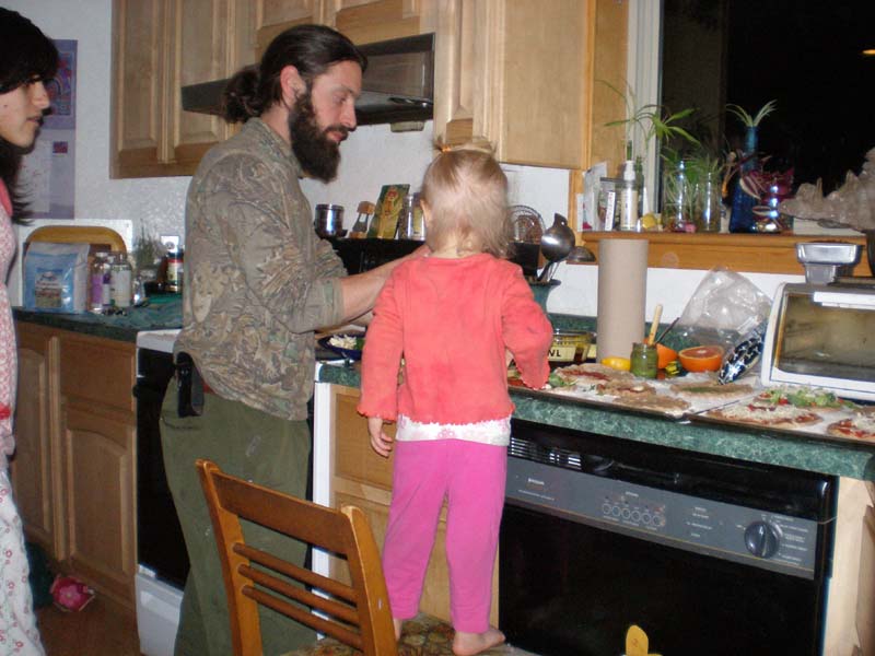 22Miguel_Kayla_in_kitchen