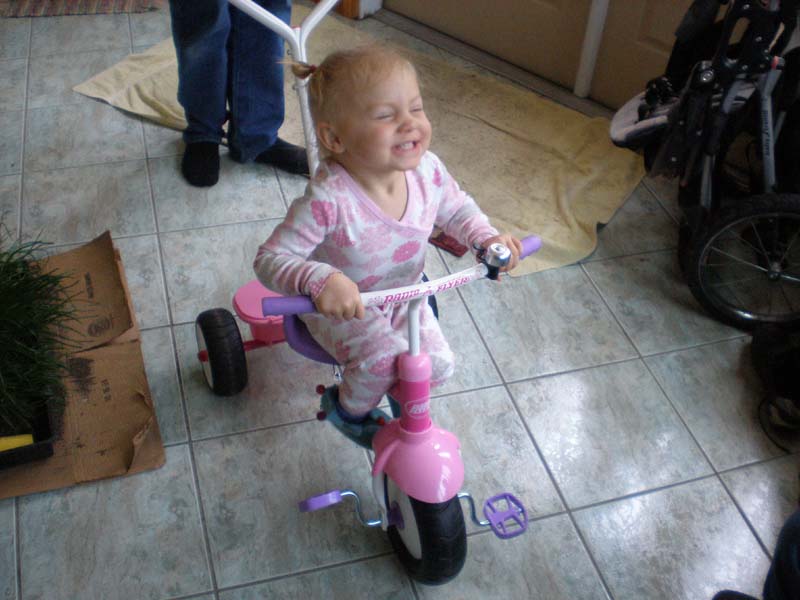 35Kayla_new_tricycle