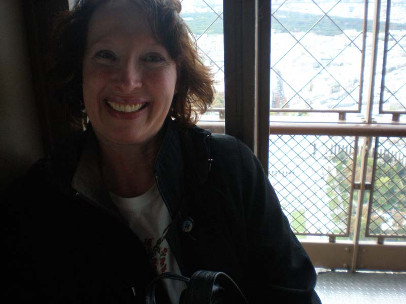 23Sue_at_top_of_Eiffel_Tower