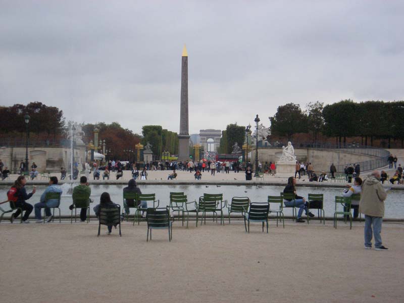 11Concorde_fountain_Luxor_Obelisk_Arc_de_Triomphe
