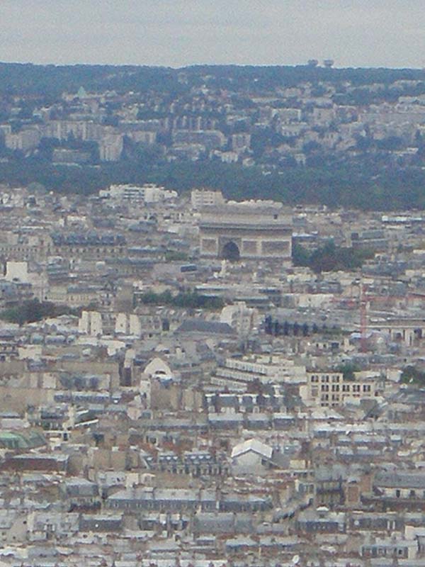Zoom to Arc de Triomphe