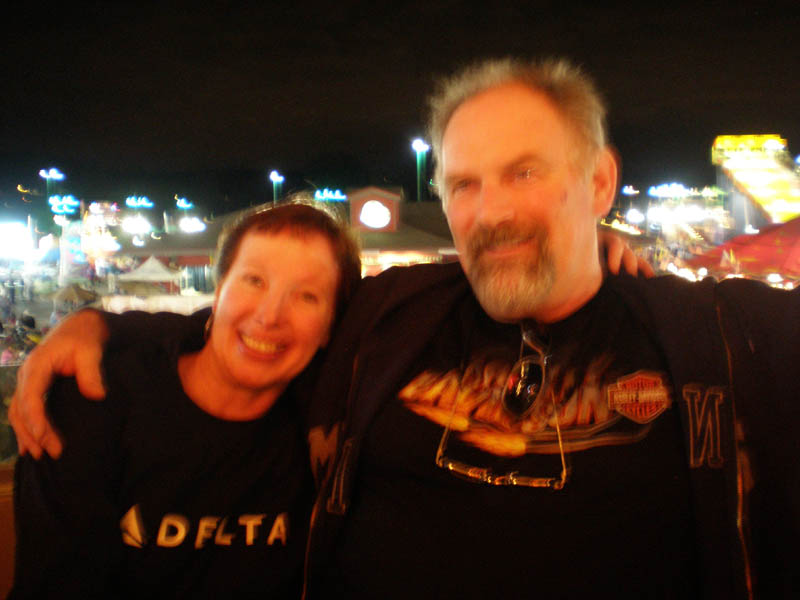 08Blurred_picture_of_us