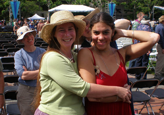 07_Amy_Saundra_Ruth