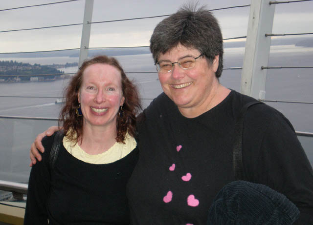 36_Sue_Cindy_observation_deck