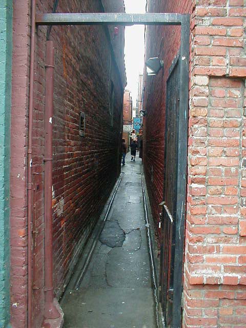 20_Fan_Tan_Alley2